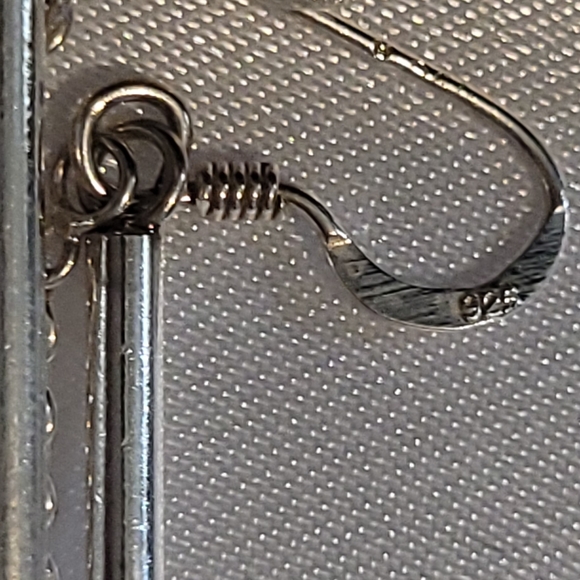 NWOT Silver Dangle Earrings - Picture 4 of 6